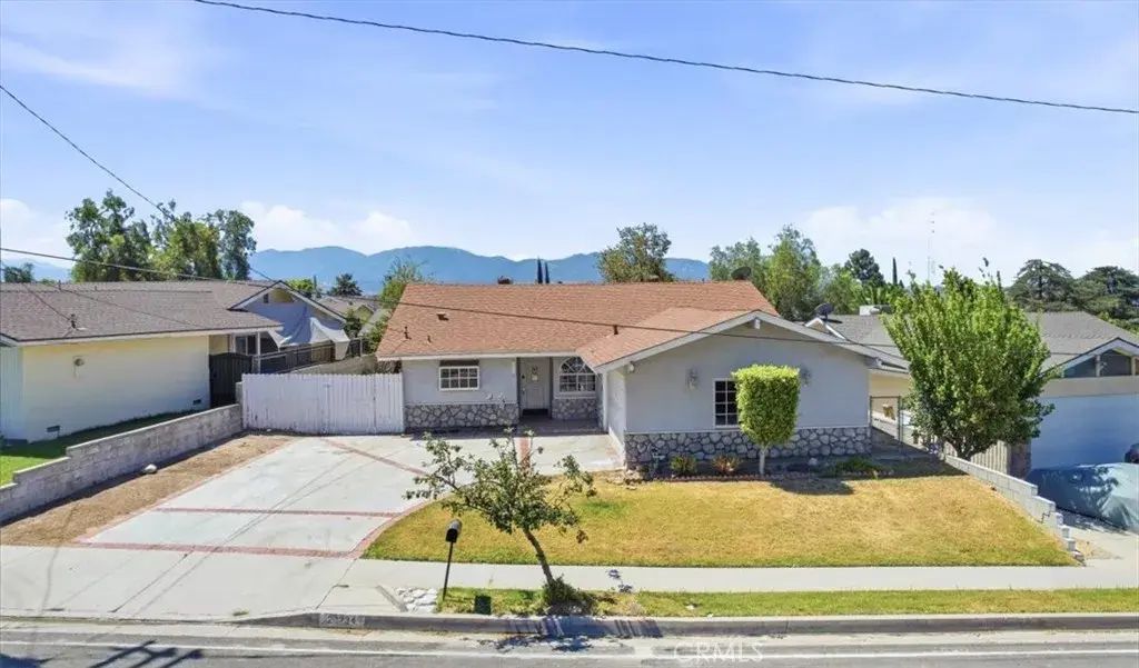 28234 Enderly Street, Canyon Country
