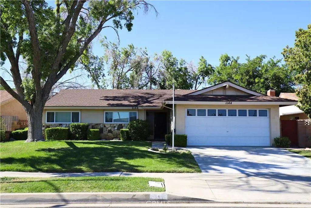 1144 W Avenue J11, Lancaster