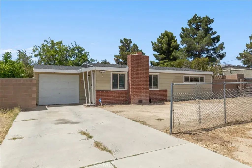 1132 W Avenue P14, Palmdale