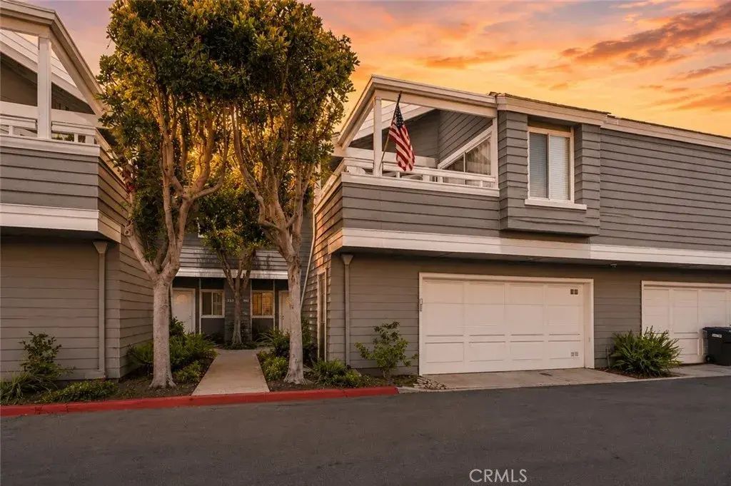 251 Chesterfield, Newport Beach