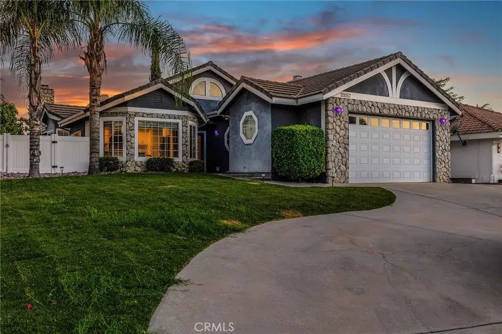 23257 Canyon Lake Drive North, Canyon Lake