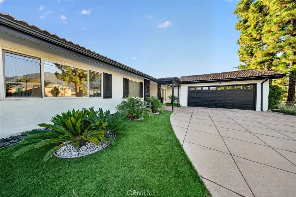 9411 Crystal View Drive, Tujunga