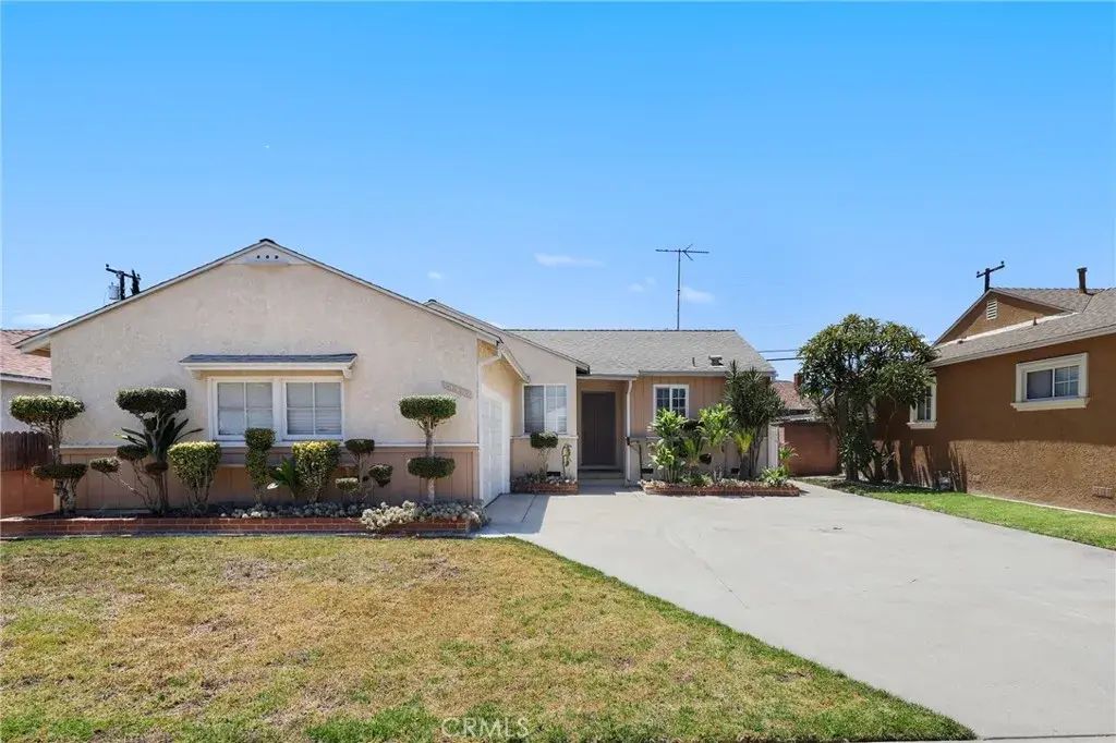 15519 Crossdale Avenue, Norwalk