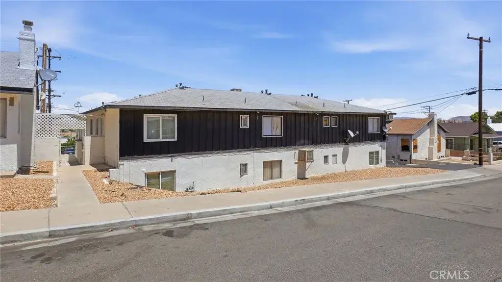 511 E Fredricks, Barstow