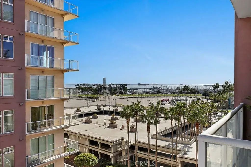 388 Ocean Blvd. East 604, Long Beach