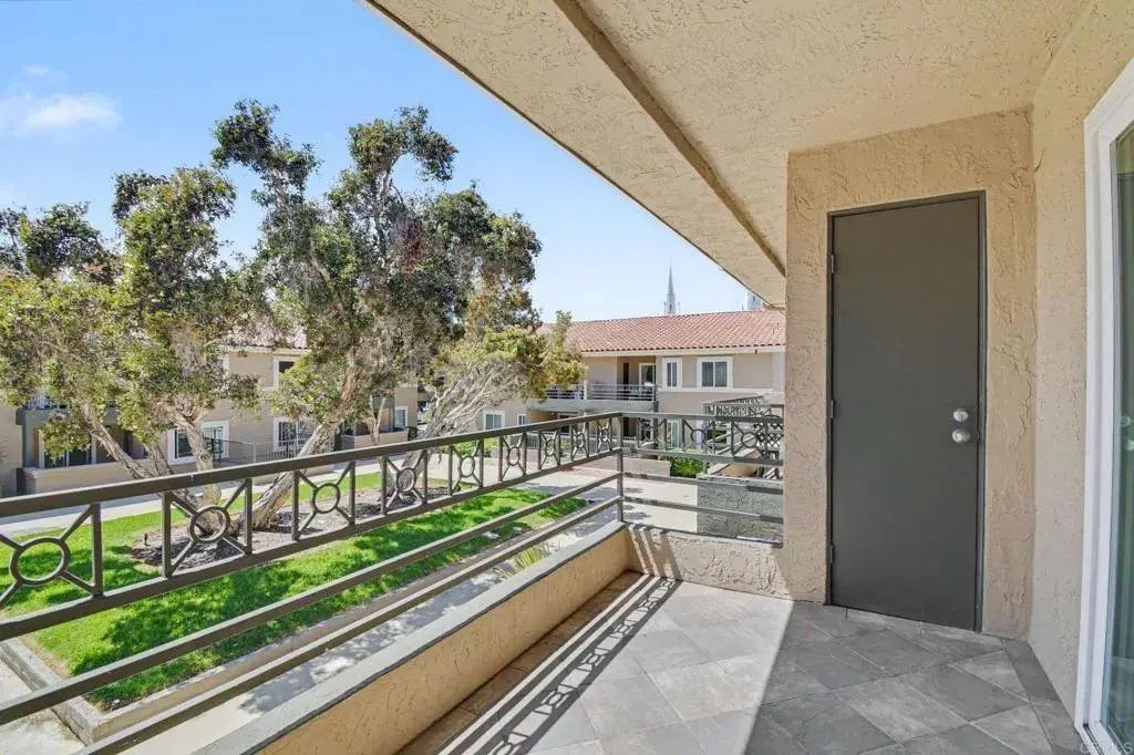 7405 Charmant Dr 2022, University City