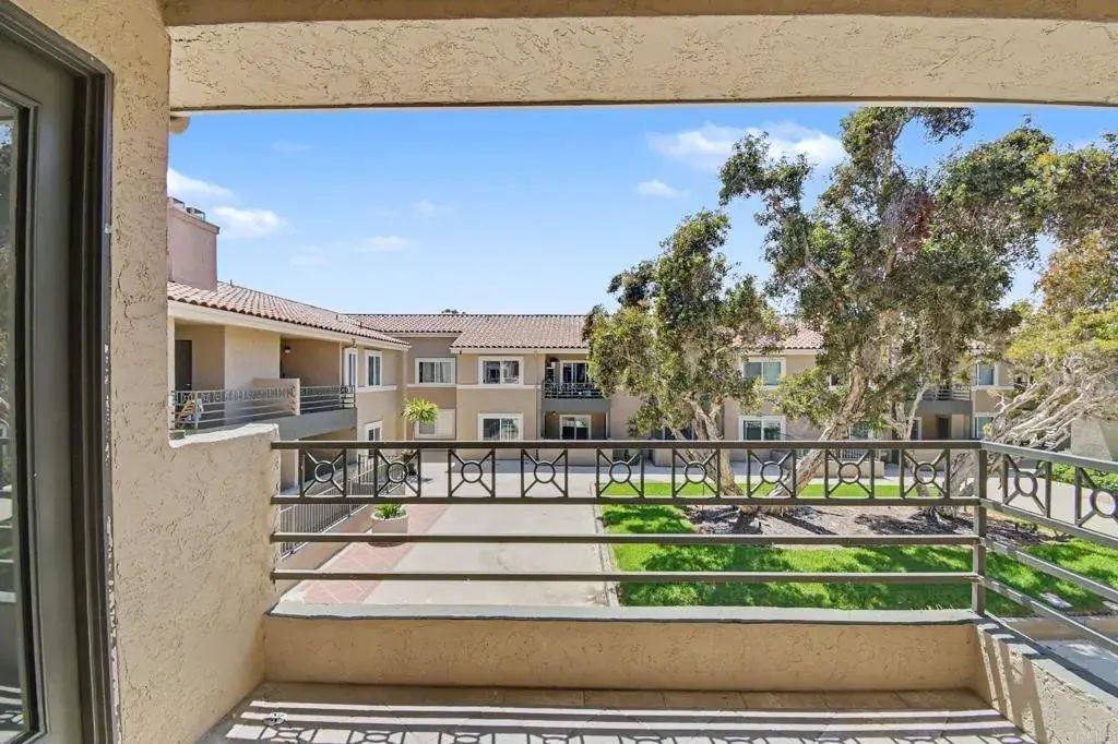 7405 Charmant Dr 2022, University City