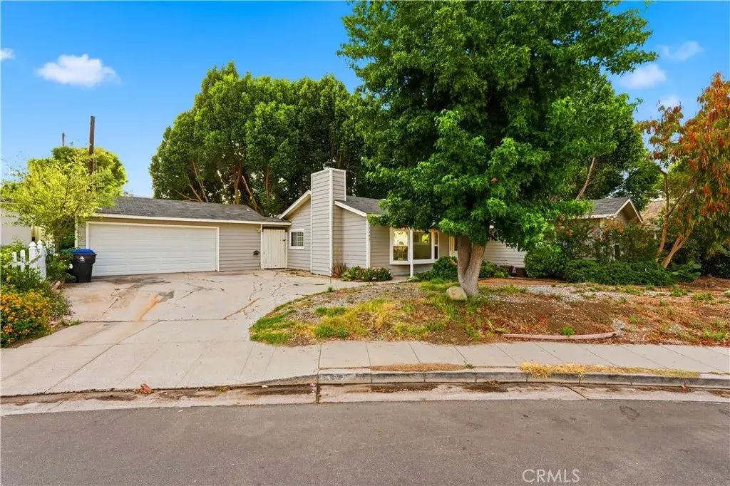 5345 Don Pio Drive, Woodland Hills