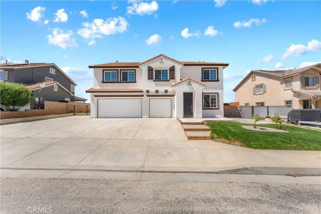 7531 Ridge View Drive, Lancaster