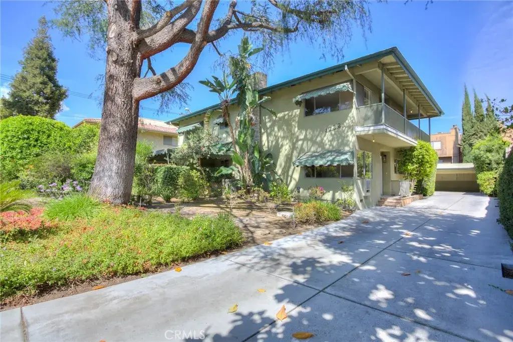 1032 S Golden West C, Arcadia