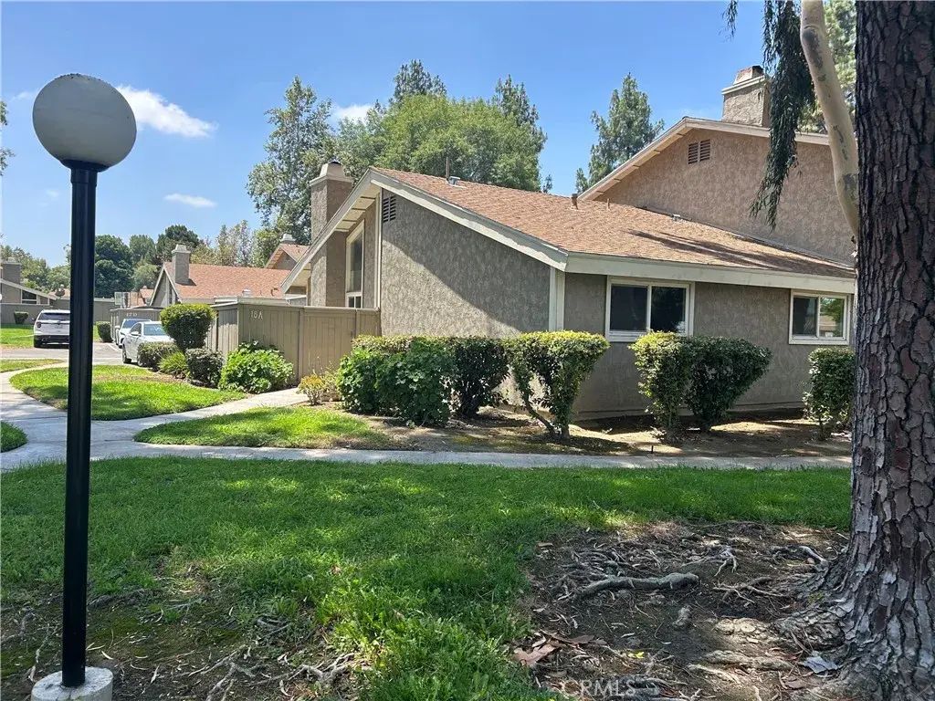 2061 W Redlands, Redlands