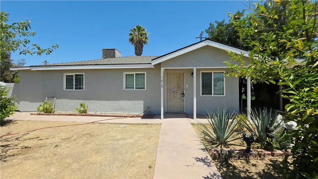 1610 Cunha, Bakersfield