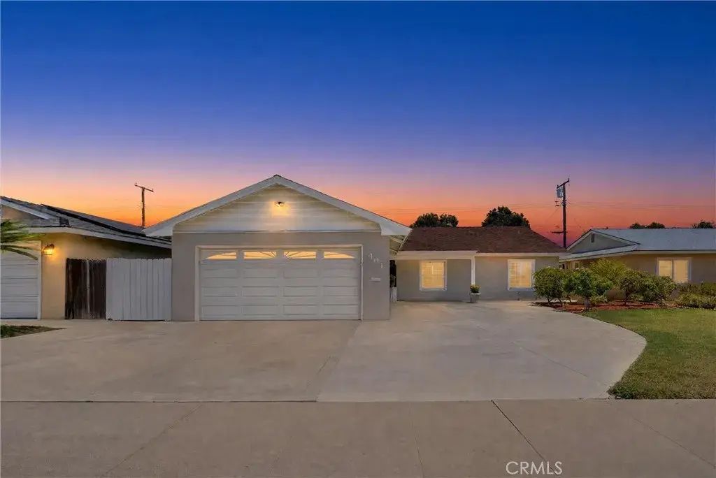401 N Sacramento Street, Orange