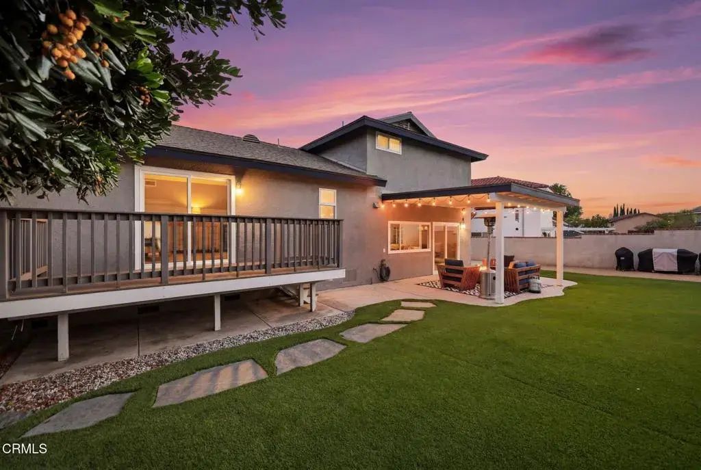 251 Larcom Street, Thousand Oaks