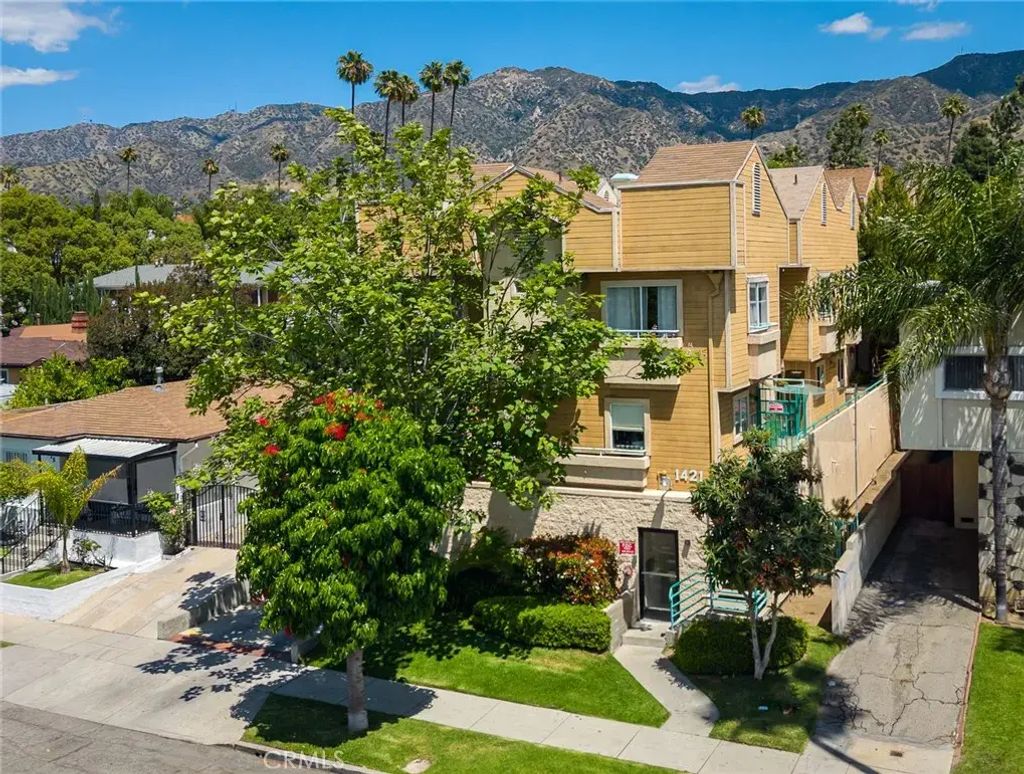 1421 5th Street 1, Glendale
