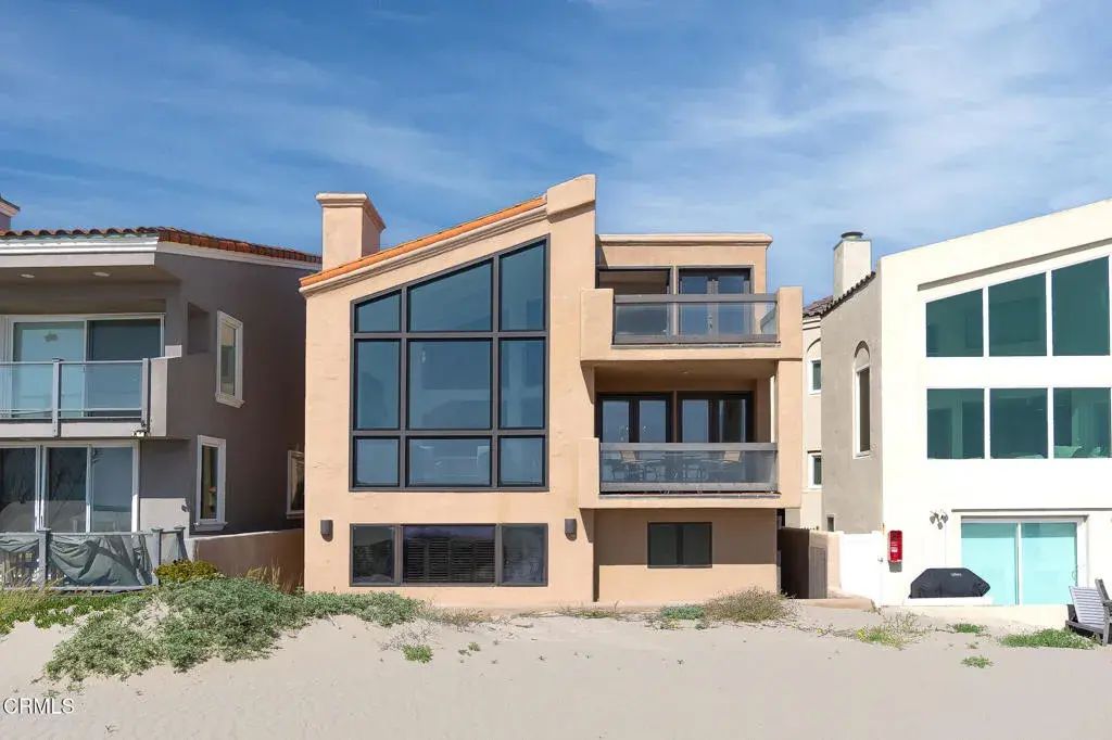 3265 Ocean Drive, Oxnard