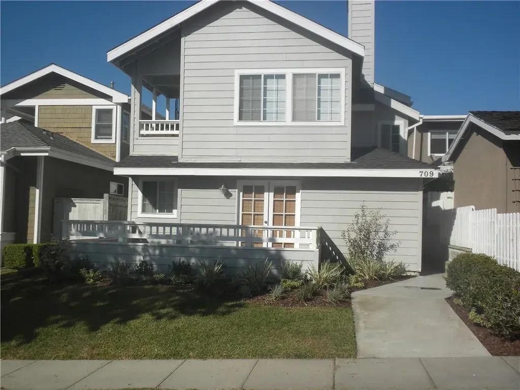 709 Poinsettia, Corona Del Mar