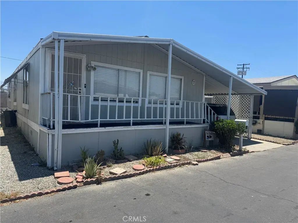 530 W Devonshire 7, Hemet