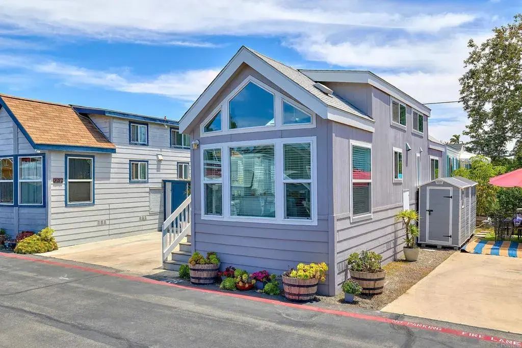 1549 N Vulcan Ave 28, Encinitas