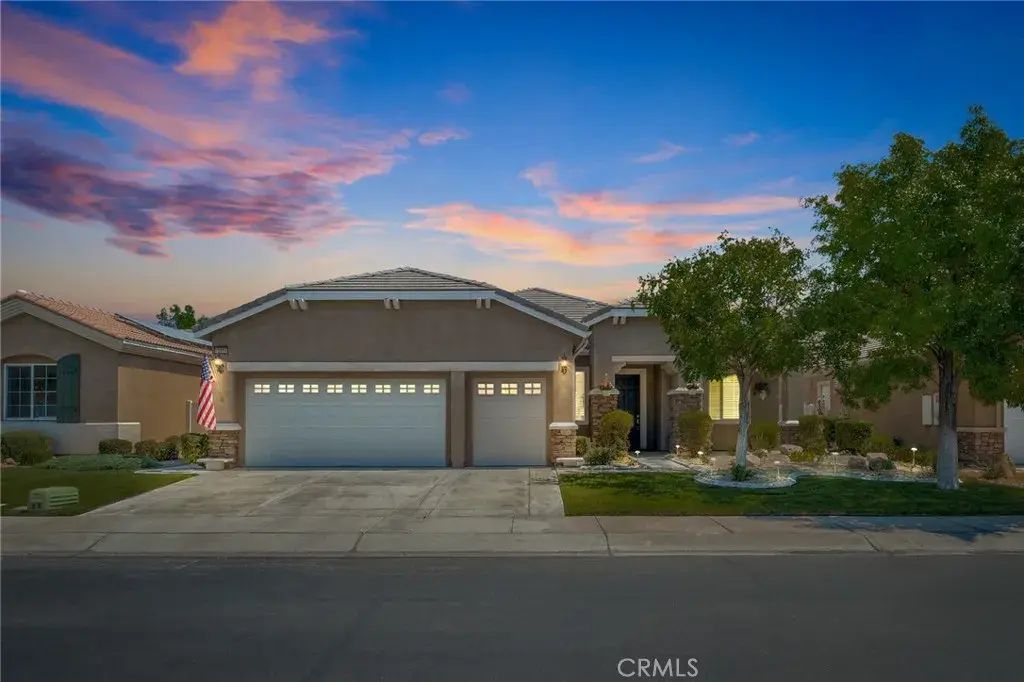 10817 Katepwa Street, Apple Valley