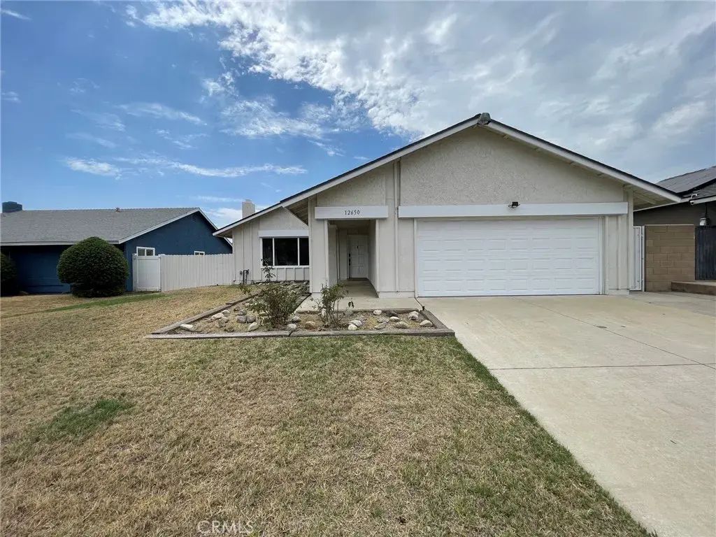 12650 Cypress, Chino