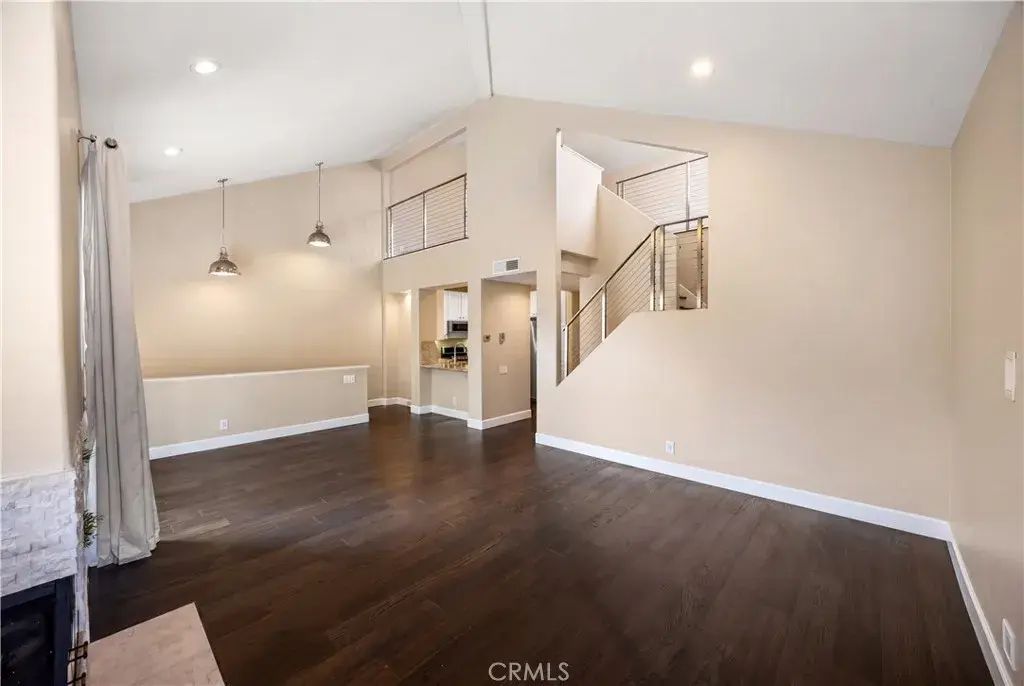 12 Opera, Aliso Viejo