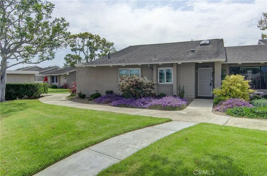 8566 Trinity Circle 816d, Huntington Beach