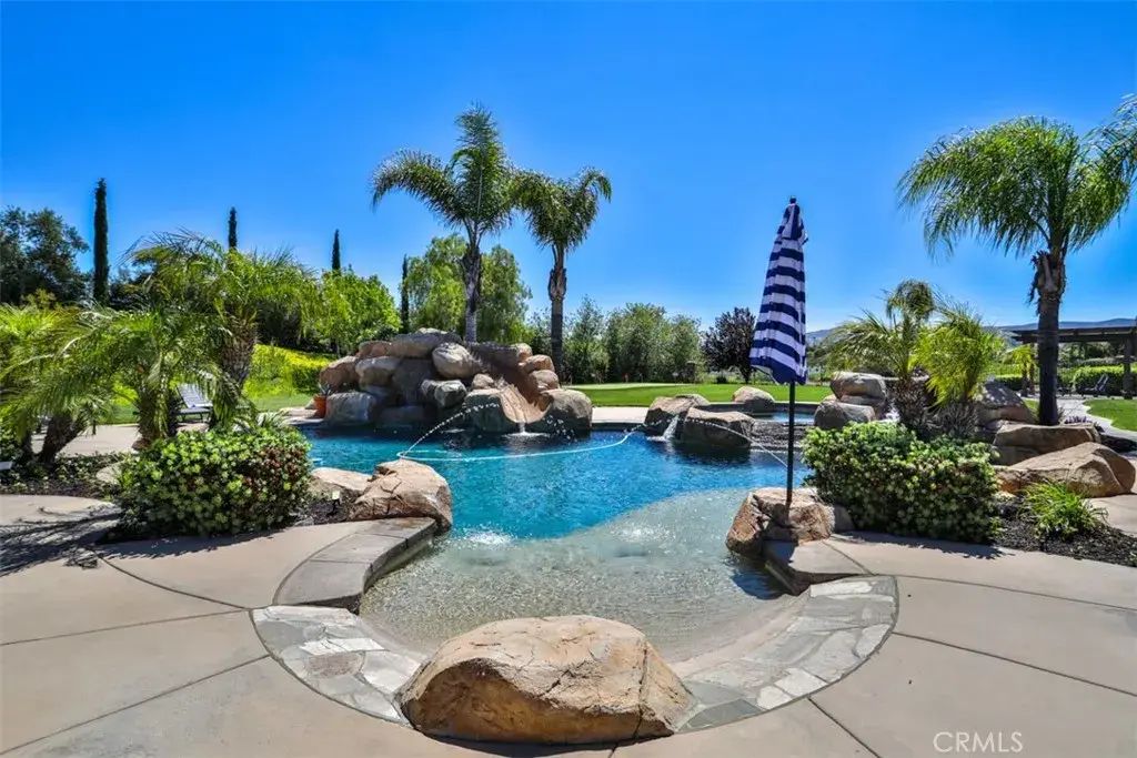 39520 Colleen Way, Temecula