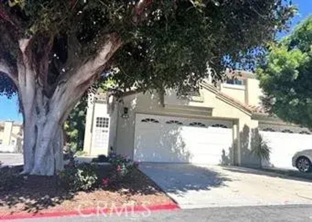 1 Almador, Irvine