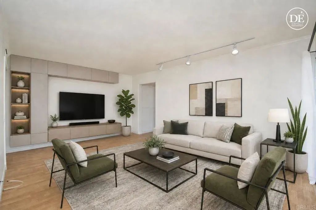 6304 Friars Rd 330, 