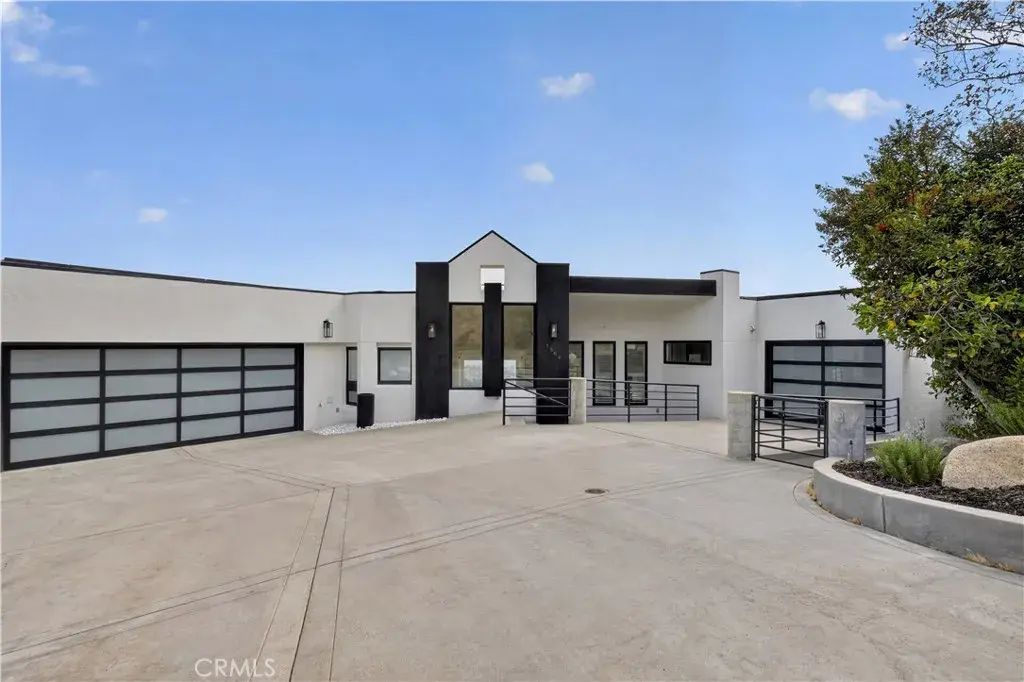 1562 Glen Oaks, Pasadena