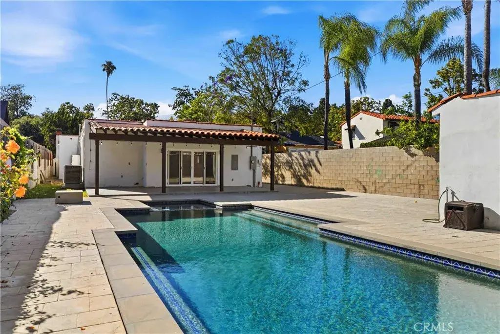 1404 Ethel, Glendale