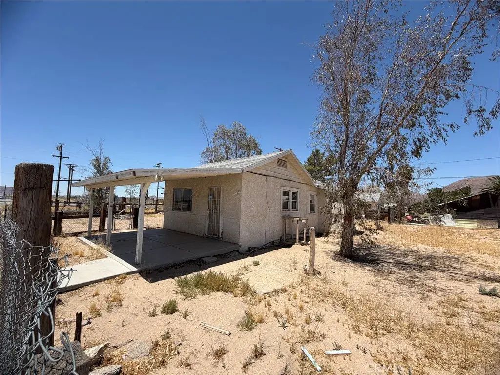 567 W Yermo, Yermo