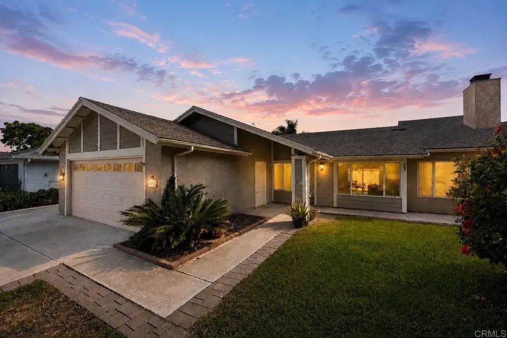 1091 Nightingale Place, Escondido