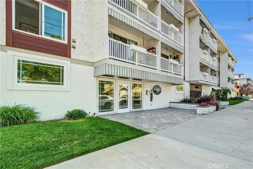 363 Newport Avenue 113, Long Beach