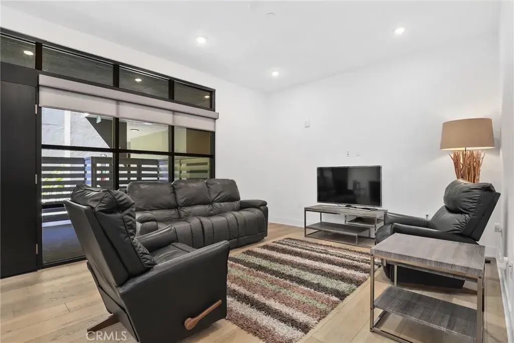 178 S Euclid Avenue 106, Pasadena