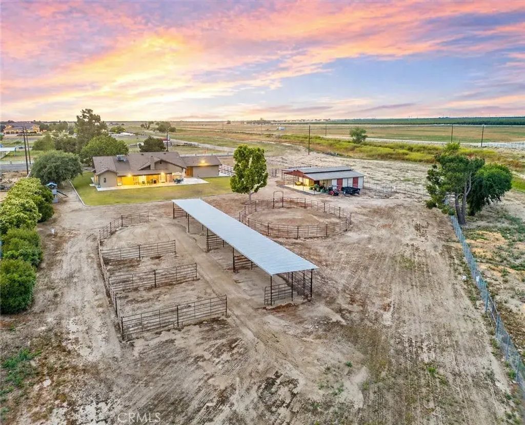 1328 Valov Lane, Bakersfield