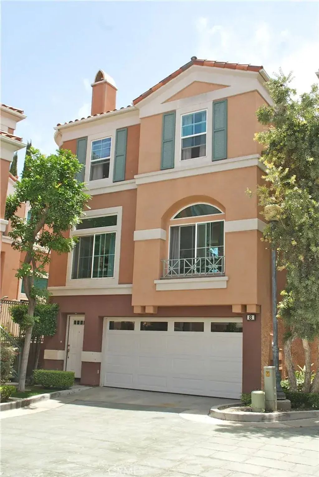 8 Medici Aisle, Irvine