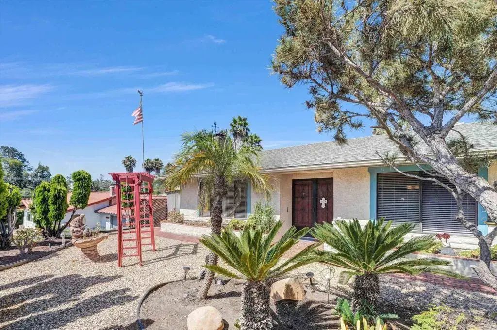 1154 Monte Vista Dr, Vista