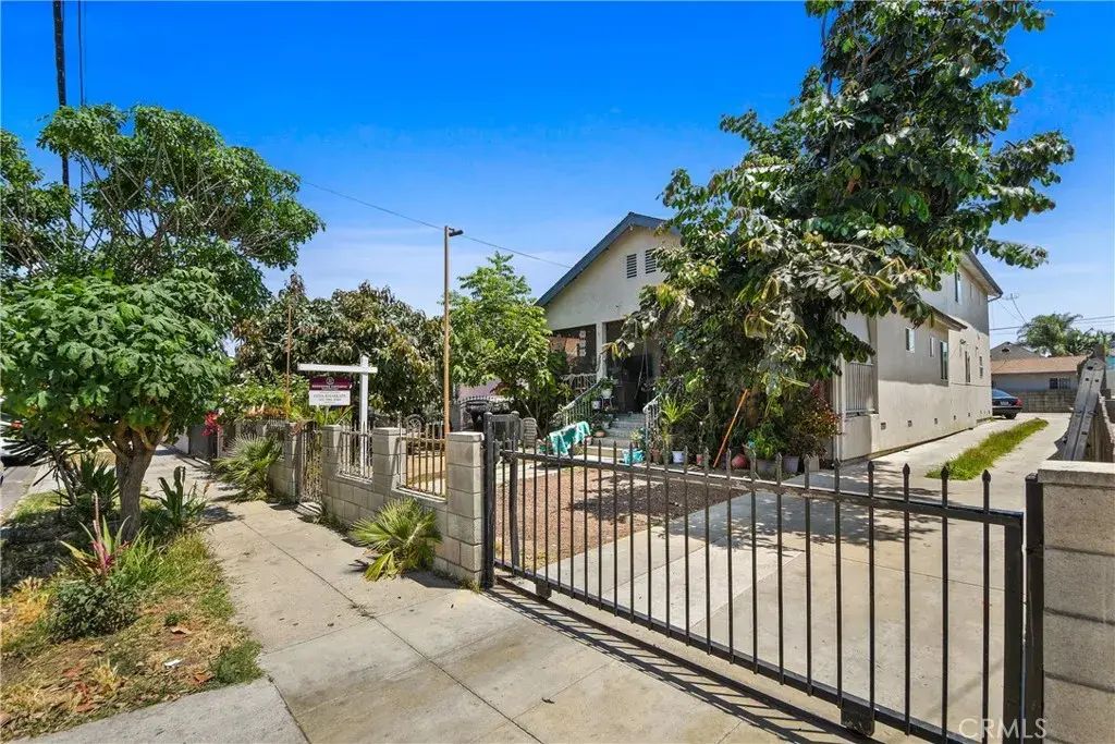 232 E 47th, Los Angeles