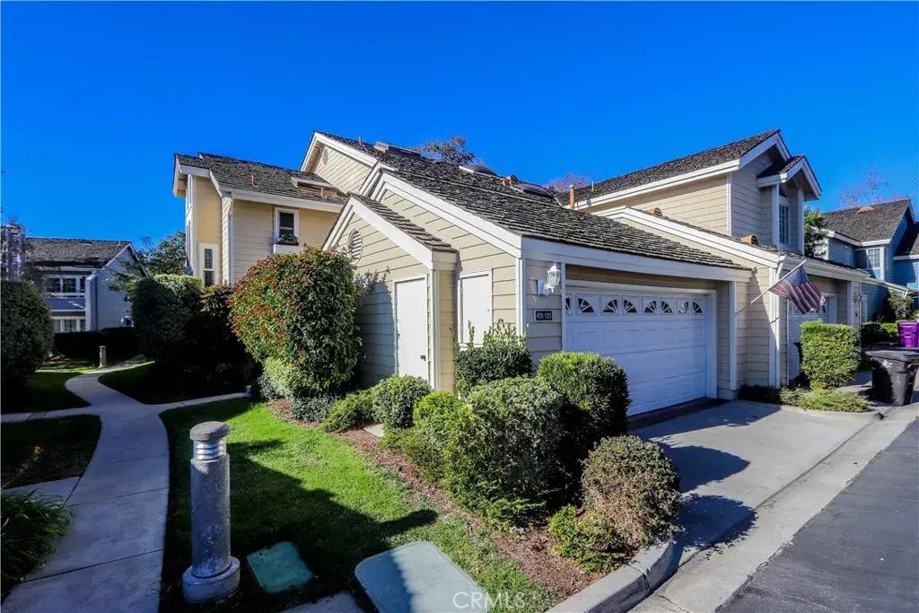 431 Cranston Court 101, Long Beach