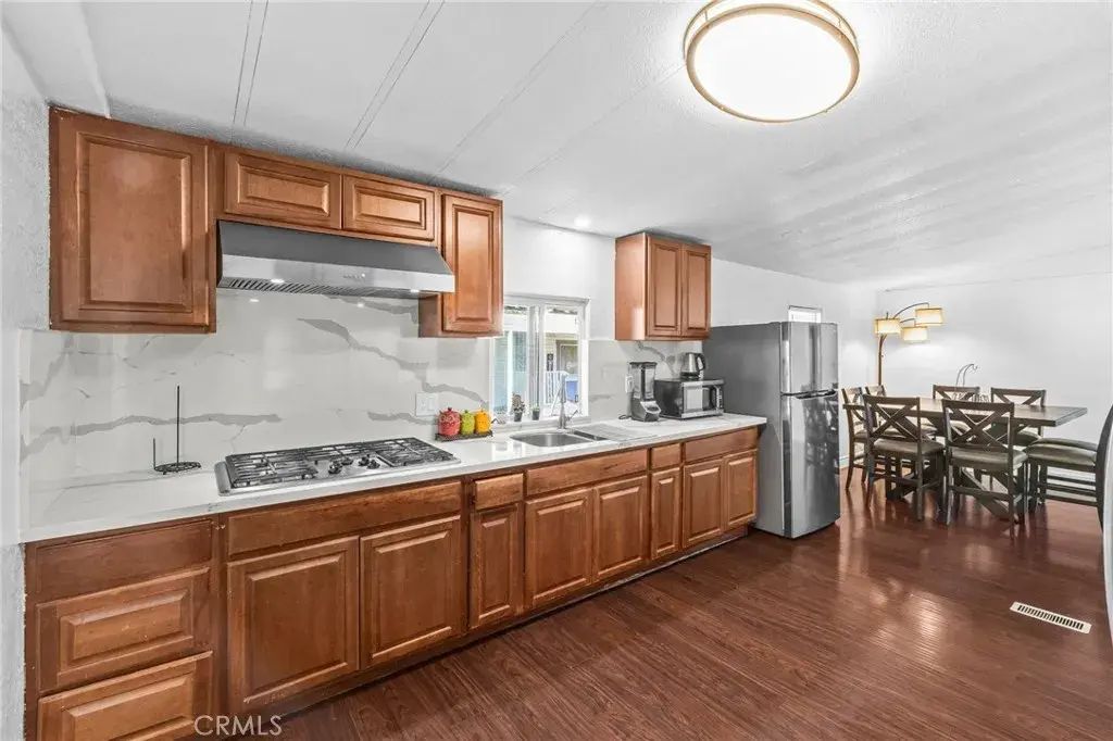 7908 Tokay Spc 9, Fontana