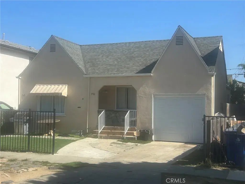 749--751 E 84th Street, Los Angeles