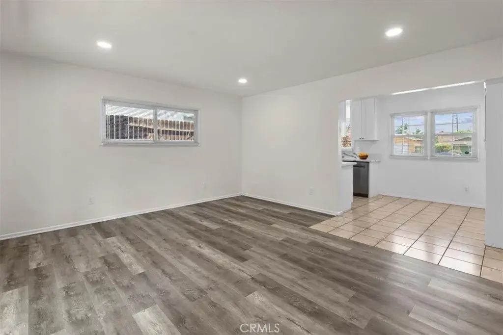 529 W Blaine Street, Riverside