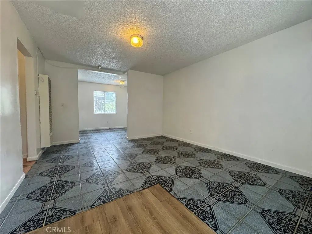 2230 Wall Street 1, Los Angeles