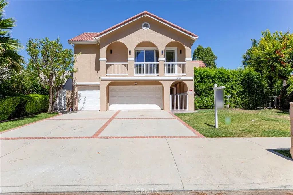 8338 Sale, West Hills