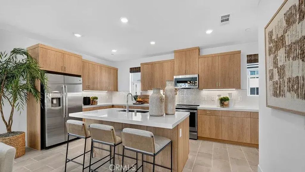 500 Park Drive 17, Carson