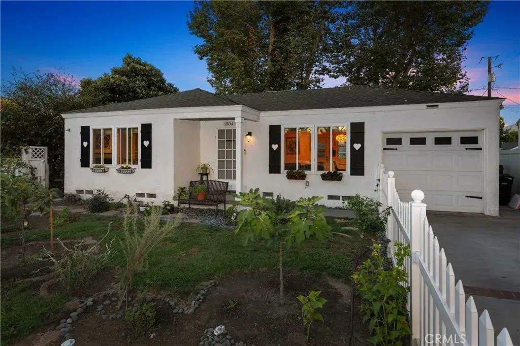 1504 W Chandler Boulevard, Burbank