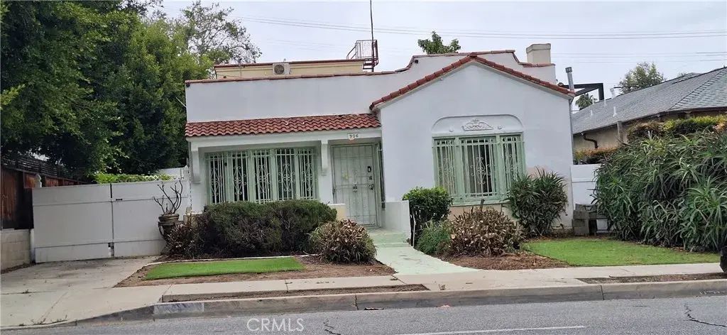 906 N Crescent Heights, Los Angeles