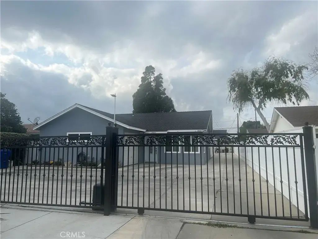 15057 Paddock, Los Angeles